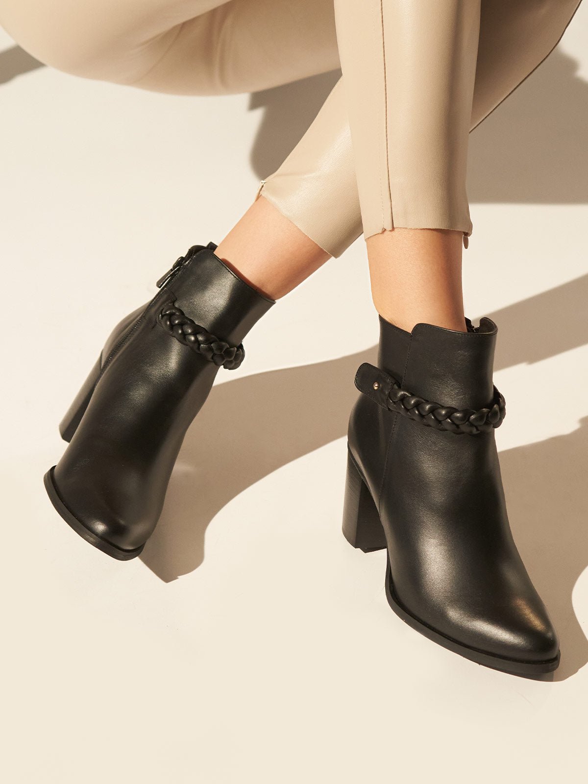 Chunky heel leather ankle boots in black