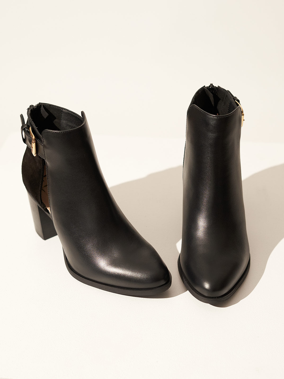 Chunky heel leather ankle boots in black